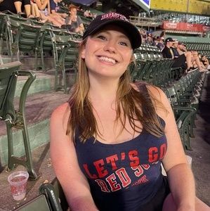 Meet your Posher, Alyssa